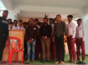 ग्राम कुम्हलोरी में रासेयो का योजना का विशेष शिविर