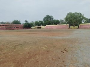 खैरागढ़ फतेह मैदान में खिलाड़ियों को हो रही परेशानी: सुविधाओं का टोटा बना बड़ी चुनौती