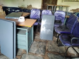 DEO का कारनामा : संकुलों की जरूरत पूछी नहीं, सीधे Furniture खरीदा और थमा दिया 34 लाख का बिल