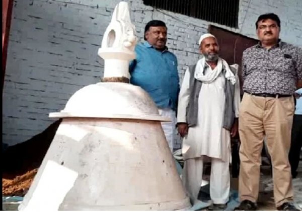 अयोध्या में गूंजेगा 2,100 किलोग्राम वजनी घंटा, जिसमे इकबाल ने अपना संपूर्ण कौशल का प्रदर्शन किया है