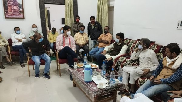 पूर्व सांसद अभिषेक सिंह बोले- सरकार के निकम्मेपन और नाकामी के कारण हो रही धान खरीदी में देरी