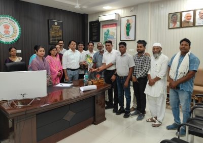 आत्मनिर्भर खैरागढ़ अभियान: सेवाभावी संगठनों ने सेवा का संकल्प लिया