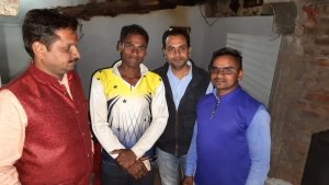कोरोना काल में साल्हेवारा के युवाओं ने जंगल में जलाया शिक्षा का अलख…