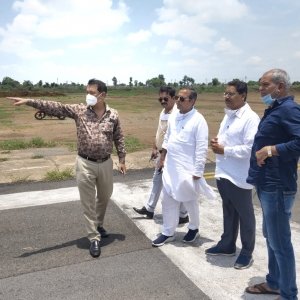 बिलासपुर में अब जल्द शुरू होगी हवाई सेवा, विधायक शैलेश ने निरीक्षण के बाद कहा