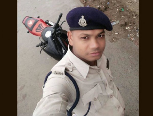 सेंट्रल जेल रायपुर के ट्रेनिंग सेंटर में जेल प्रहरी ने फांसी लगा ली