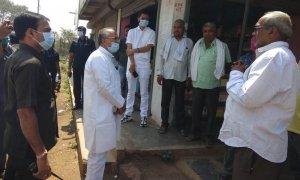 होम मिनिस्टर ताम्रध्वज साहू ने ग्रामीणों को दी ट्रेनिंग