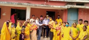 सोमवार को टिकरापारा में पुल निर्माण को लेकर वार्डवासियों ने ज्ञापन सौंपा।