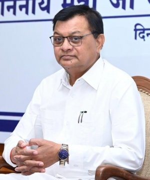 वाणिज्य एवं उद्योग मंत्री लक्ष्मण देवांगन का खैरागढ़ दौरा आज